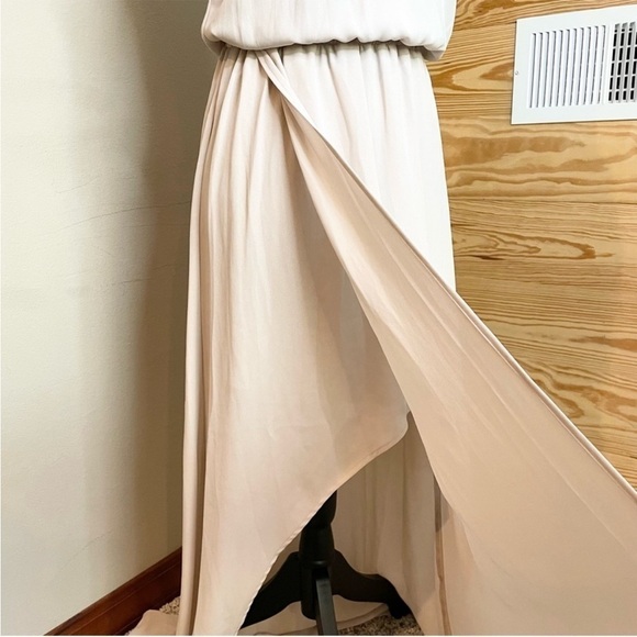 Show Me Your Mumu Kendall Maxi Dress in Show Me The Ring Crisp Extra Small - Picture 9 of 14